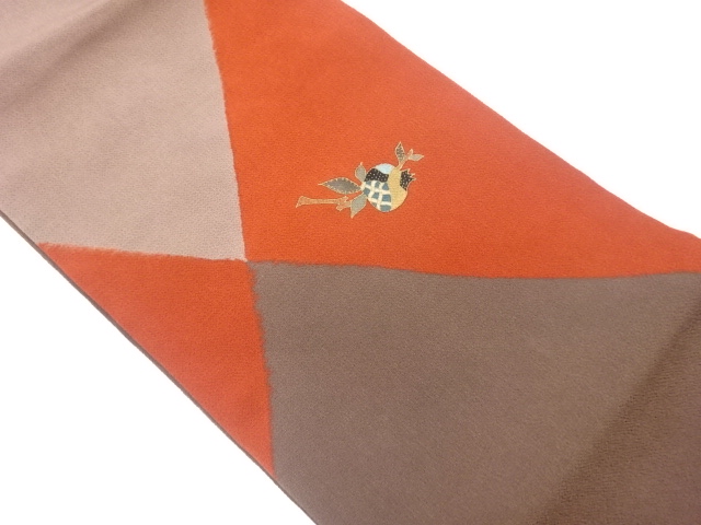 縮緬地実に枝葉模様名古屋帯